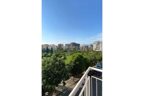 Shtepi me qera Apartament ne Tirane, 2+1, Mobilimi E mobiluar, Pagesa 900  Euro.