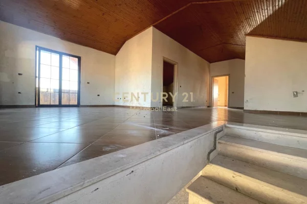 Shtepi ne shitje 3+1 ne Tirane - 500,000 Euro