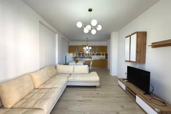 Shtepi me qera 2+1 ne Tirane - 550 Euro