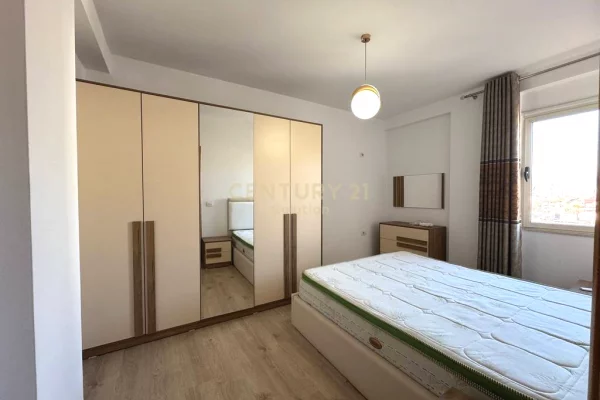 Shtepi me qera Apartament ne Tirane, 2+1, Mobilimi E mobiluar, Pagesa 550  Euro.
