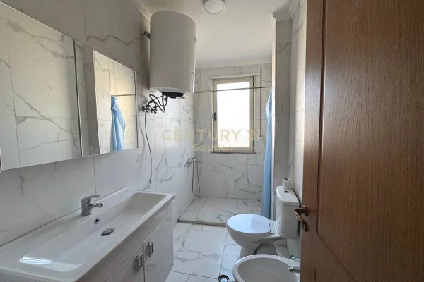 Shtepi me qera Apartament ne Tirane, 2+1, Mobilimi E mobiluar, Pagesa 550  Euro.