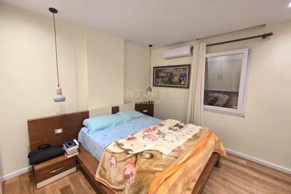 Shtepi ne shitje Apartament ne Tirane, 1+1, Mobilimi E mobiluar, Pagesa 235,000  Euro.