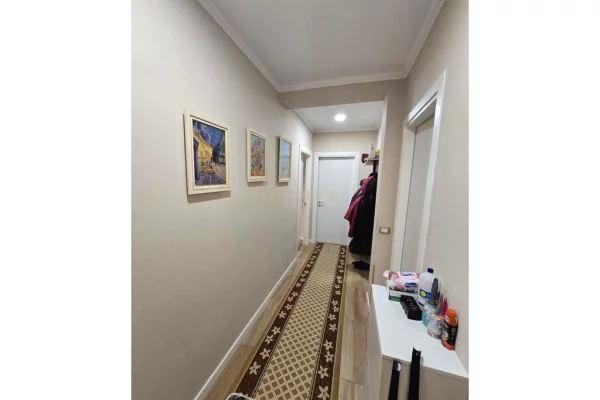 Shtepi ne shitje Apartament ne Tirane, 1+1, Mobilimi E mobiluar, Pagesa 235,000  Euro.