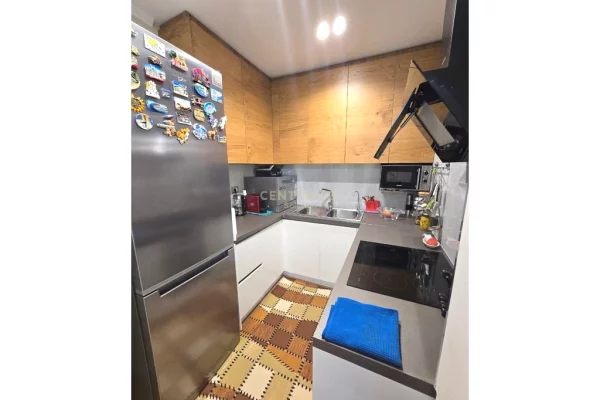 Shtepi ne shitje Apartament ne Tirane, 1+1, Mobilimi E mobiluar, Pagesa 235,000  Euro.