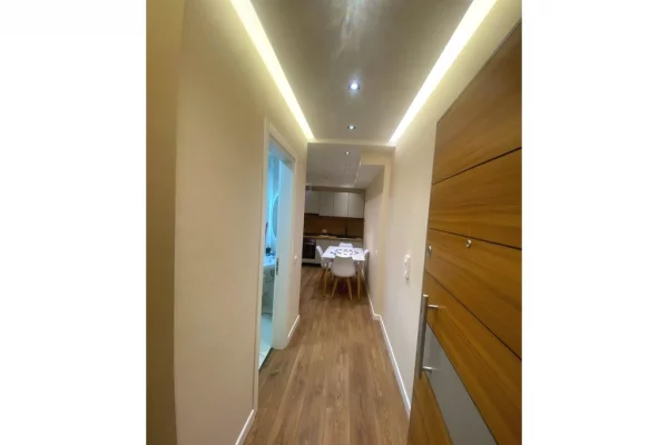 Shtepi me qera Apartament ne Tirane, 1+1, Mobilimi E mobiluar, Pagesa 700  Euro.