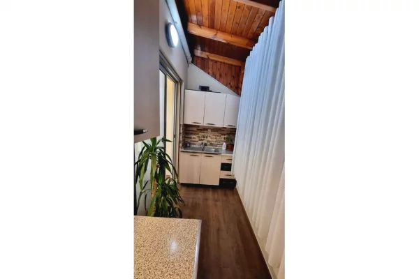 Shtepi ne shitje Apartament ne Tirane, Garsoniere, Mobilimi E mobiluar, Pagesa 114,000  Euro.