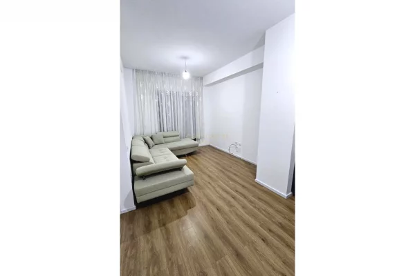 Shtepi me qera 1+1 ne Tirane - 400 Euro