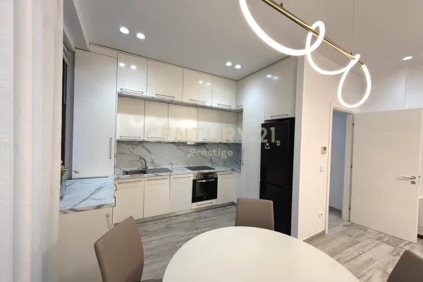 Shtepi me qera Apartament ne Tirane, 2+1, Mobilimi E mobiluar, Pagesa 1,500  Euro.