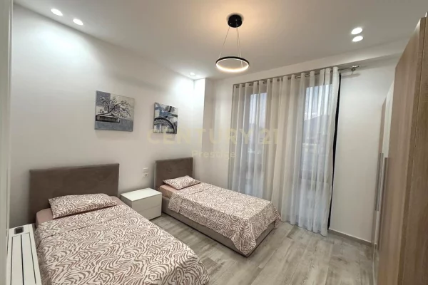 Shtepi me qera Apartament ne Tirane, 2+1, Mobilimi E mobiluar, Pagesa 1,500  Euro.