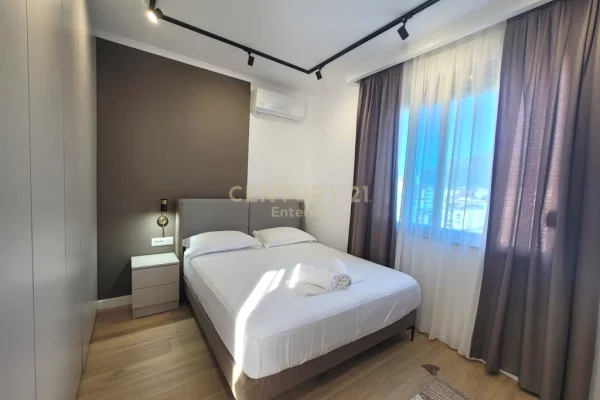 Shtepi ne shitje Apartament ne Tirane, 1+1, Mobilimi E mobiluar, Pagesa 350,000  Euro.