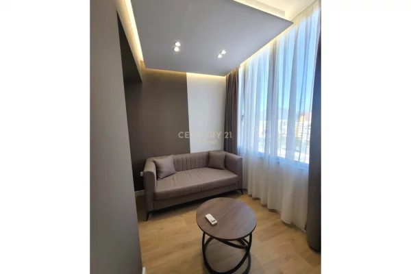 Shtepi ne shitje Apartament ne Tirane, 1+1, Mobilimi E mobiluar, Pagesa 350,000  Euro.