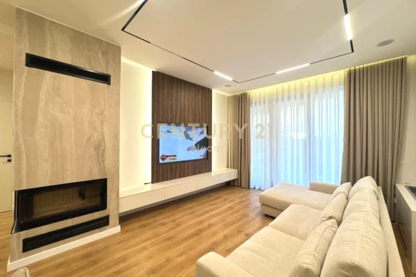 Shtepi me qera 2+1 ne Tirane - 2,200 Euro