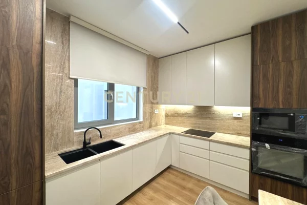 Shtepi me qera Apartament ne Tirane, 2+1, Mobilimi E mobiluar, Pagesa 2,200  Euro.