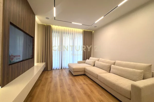 Shtepi me qera Apartament ne Tirane, 2+1, Mobilimi E mobiluar, Pagesa 2,200  Euro.