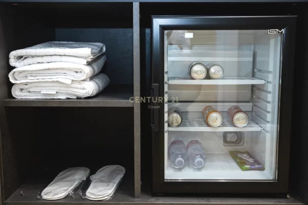 Shitje: Mini Hotel Luksoz, Afer Qendres Historike te Vlores