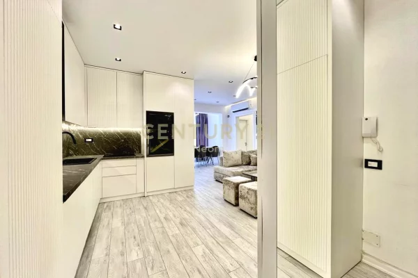 Shtepi me qera Apartament ne Tirane, 3+1, Mobilimi E mobiluar, Pagesa 1,300  Euro.