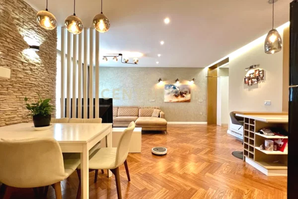 Shtepi me qera Apartament ne Tirane, 3+1, Mobilimi E mobiluar, Pagesa 1,600  Euro.