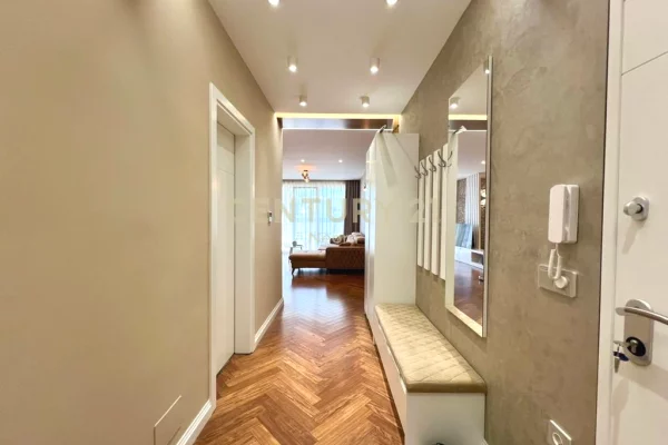 Shtepi me qera Apartament ne Tirane, 3+1, Mobilimi E mobiluar, Pagesa 1,600  Euro.