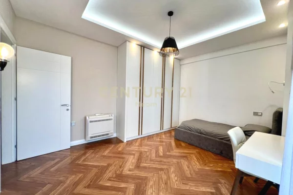 Shtepi me qera Apartament ne Tirane, 3+1, Mobilimi E mobiluar, Pagesa 1,600  Euro.
