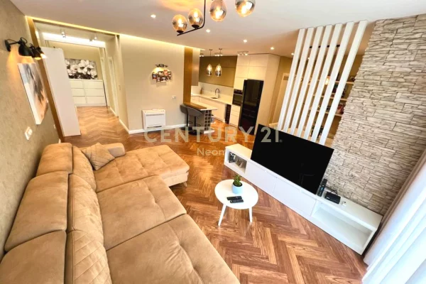 Shtepi me qera Apartament ne Tirane, 3+1, Mobilimi E mobiluar, Pagesa 1,600  Euro.