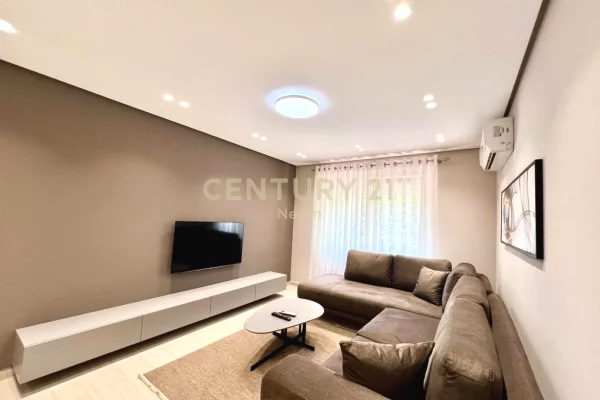 Shtepi me qera 2+1 ne Tirane - 850 Euro