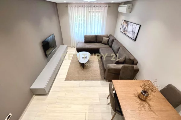 Shtepi me qera Apartament ne Tirane, 2+1, Mobilimi E mobiluar, Pagesa 850  Euro.