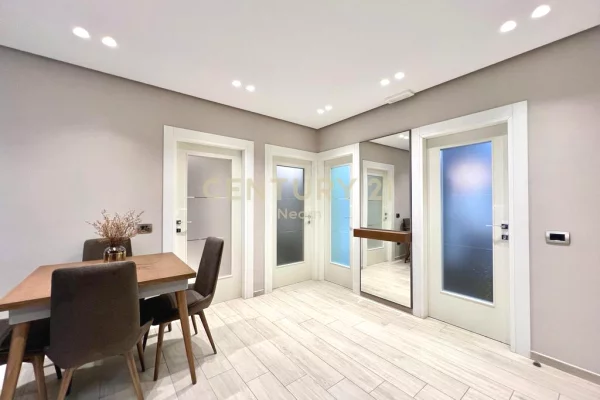 Shtepi me qera Apartament ne Tirane, 2+1, Mobilimi E mobiluar, Pagesa 850  Euro.