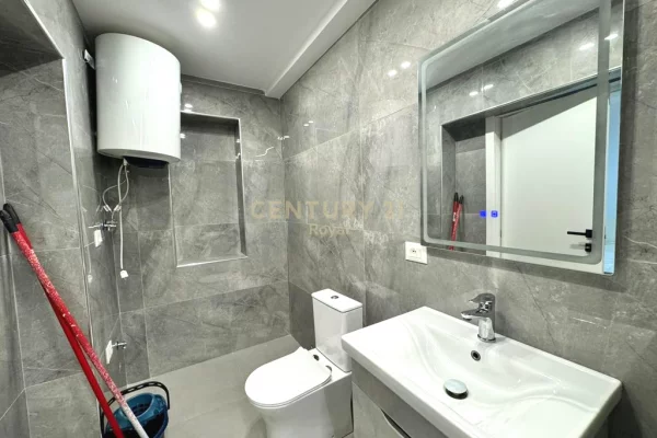 Shtepi me qera Apartament ne Tirane, 1+1, Mobilimi E mobiluar, Pagesa 700  Euro.