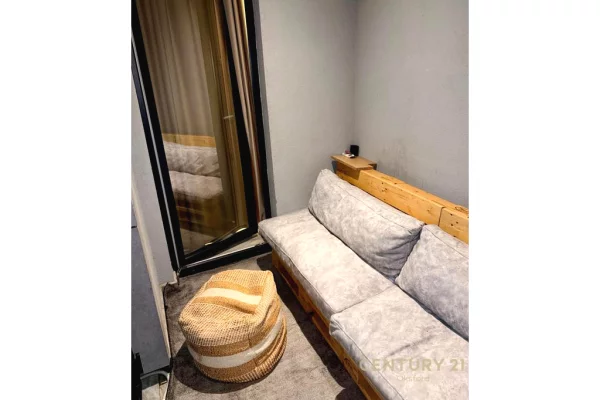 Shtepi ne shitje Apartament ne Tirane, 2+1, Mobilimi E mobiluar, Pagesa 250,000  Euro.