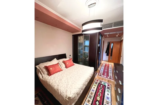 Shtepi ne shitje Apartament ne Tirane, 3+1, Mobilimi E mobiluar, Pagesa 630,000  Euro.