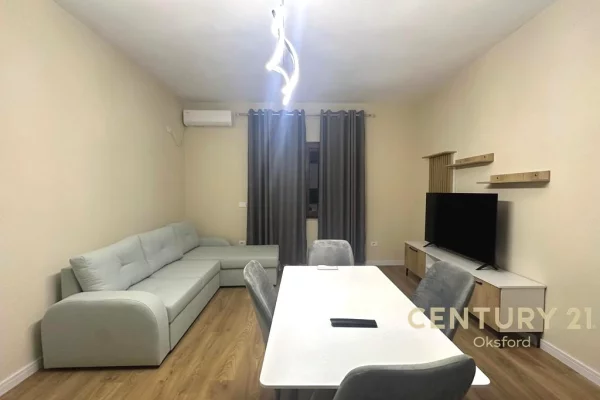 Shtepi me qera Apartament ne Tirane, 2+1, Mobilimi E mobiluar, Pagesa 550  Euro.