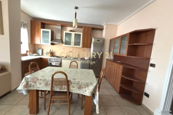 House for Rent 2+1 in Tirana - 800 Euro