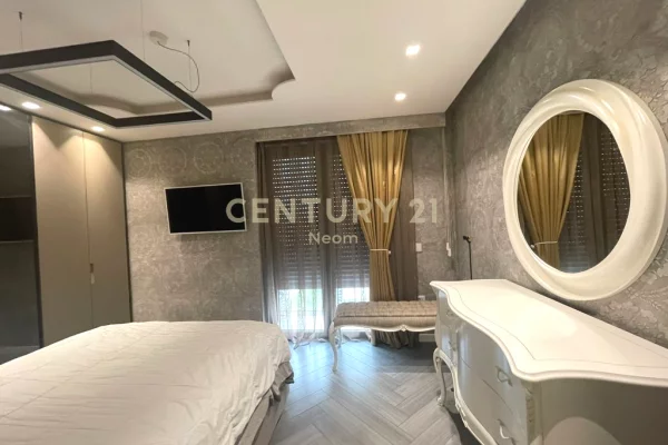 Shtepi ne shitje Apartament ne Tirane, 2+1, Mobilimi E mobiluar, Pagesa 280,000  Euro.