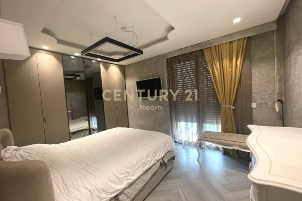 Shtepi ne shitje Apartament ne Tirane, 2+1, Mobilimi E mobiluar, Pagesa 280,000  Euro.