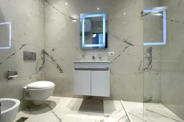 Shtepi me qera Apartament ne Tirane, 1+1, Mobilimi E mobiluar, Pagesa 900  Euro.