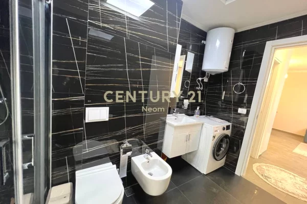 Shtepi me qera Apartament ne Tirane, 2+1, Mobilimi E mobiluar, Pagesa 800  Euro.