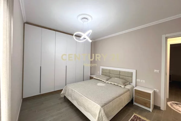Shtepi me qera Apartament ne Tirane, 2+1, Mobilimi E mobiluar, Pagesa 800  Euro.
