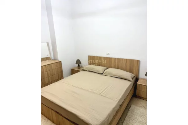 Shtepi me qera 1+1 ne Tirane - 400 Euro