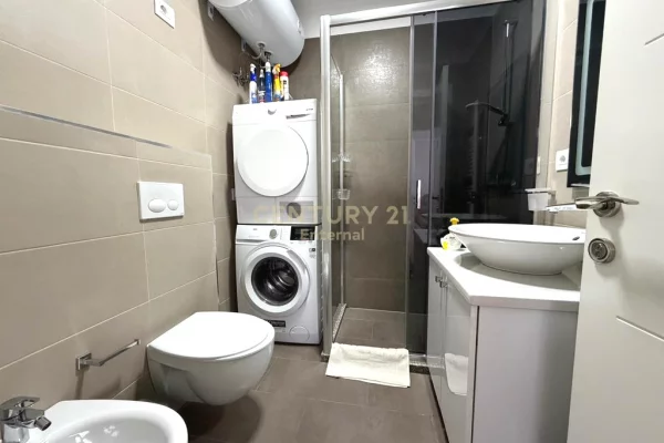 Shtepi me qera Apartament ne Tirane, 2+1, Mobilimi E mobiluar, Pagesa 1,500  Euro.