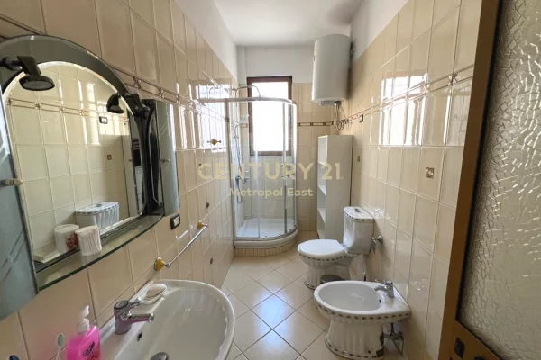 Luxury villas for rent in Tirana 3+1, Furnished