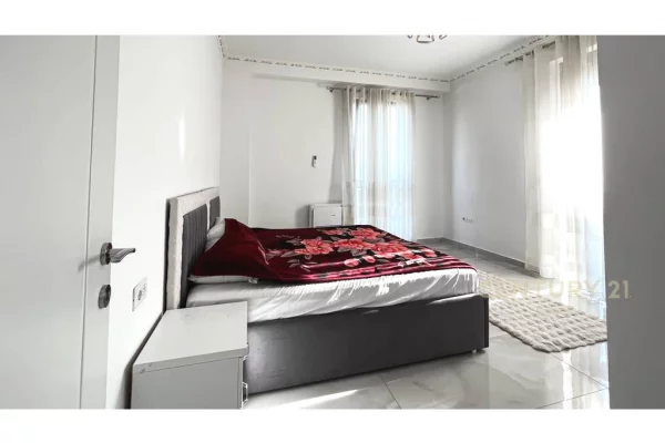 Shtepi me qera Apartament ne Tirane, 2+1, Mobilimi E mobiluar, Pagesa 800  Euro.