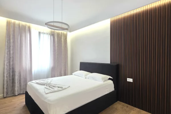 Shtepi me qera Apartament ne Tirane, 2+1, Mobilimi E mobiluar, Pagesa 1,000  Euro.