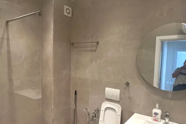 Shtepi me qera Apartament ne Tirane, 1+1, Mobilimi E mobiluar, Pagesa 400  Euro.