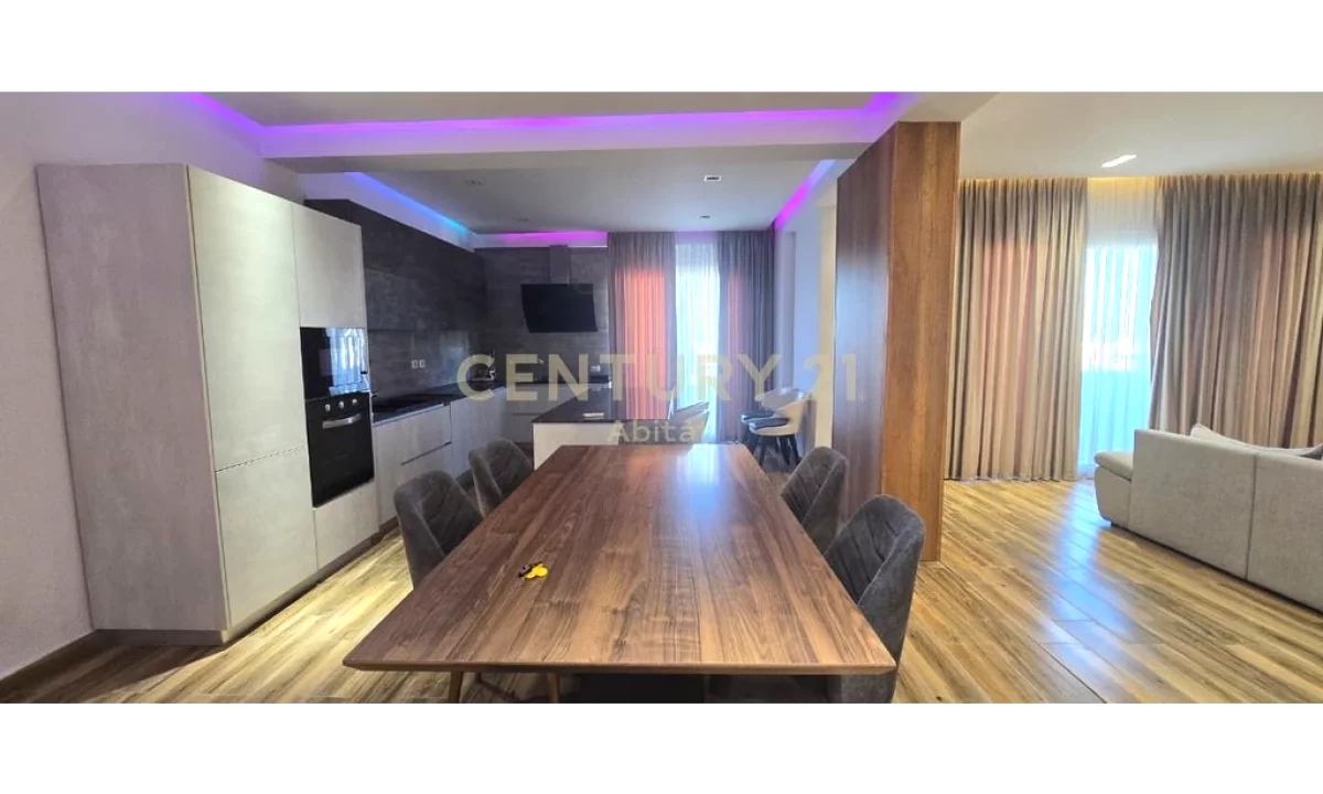 Shtepi me qera Apartament ne Tirane, 3+1, Mobilimi E mobiluar, Pagesa 1,000  Euro.