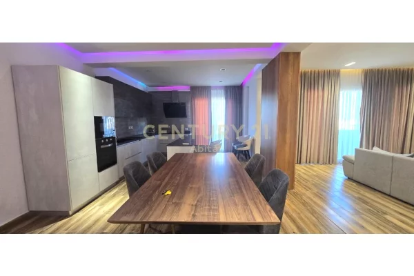 Shtepi me qera 3+1 ne Tirane - 1,000 Euro