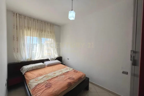 Shtepi ne shitje Apartament ne Durres, 1+1, Mobilimi E mobiluar, Pagesa 77,000  Euro.