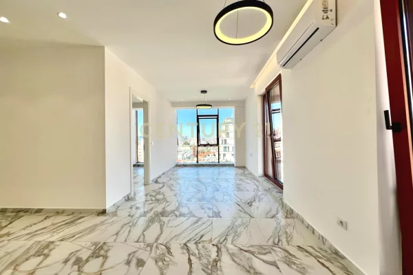 Shtepi ne shitje Apartament ne Tirane, 1+1, Mobilimi Bosh, pa mobiluar, Pagesa 249,000  Euro.