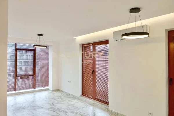 Shtepi ne shitje Apartament ne Tirane, 1+1, Mobilimi Bosh, pa mobiluar, Pagesa 249,000  Euro.