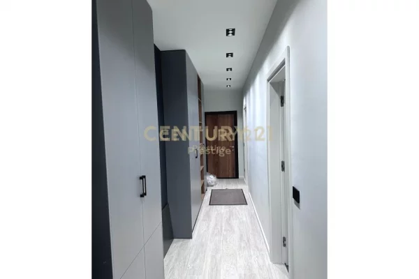 Shtepi me qera Apartament ne Tirane, 1+1, Mobilimi E mobiluar, Pagesa 700  Euro.