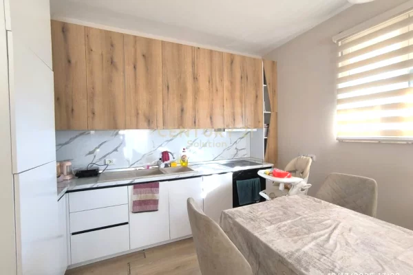 Shtepi me qera Apartament ne Tirane, 2+1, Mobilimi E mobiluar, Pagesa 500  Euro.